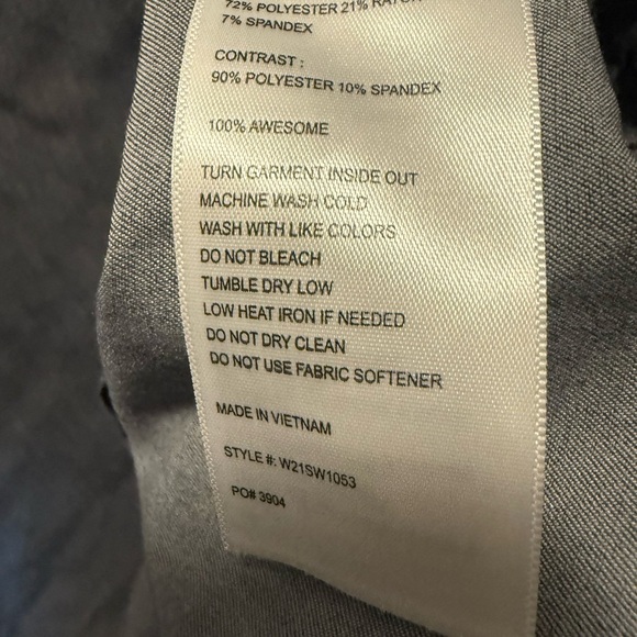 FIGS Grey Scrub Top with Collar size XXL - Picture 4 of 5